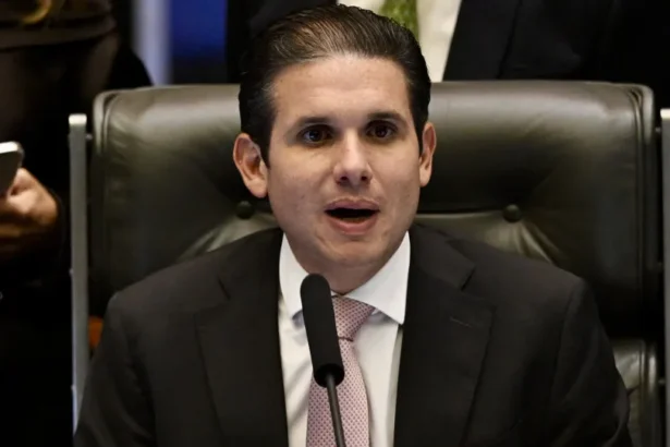 Motta diz que vai analisar