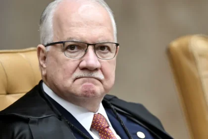 Estratégia de Fachin para código de conduta no STF divide até ministros favoráveis à ideia