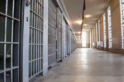 Adolescente é liberado e homem de 30 anos vira principal suspeito