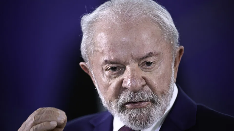 Lula empata com Flávio, Michelle e Tarcísio no segundo turno, diz pesquisa Meio Ideia