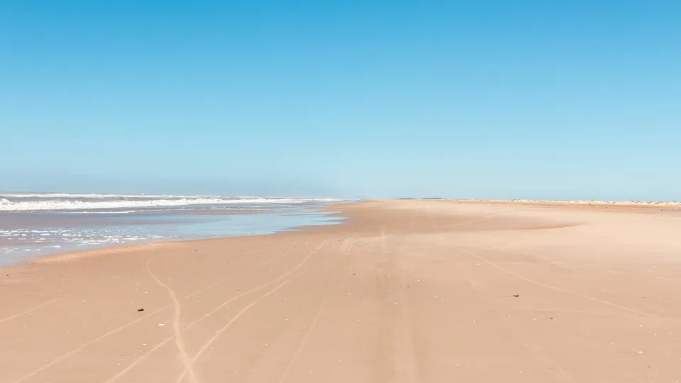 Em pré-Carnaval, litoral de SP tem 38 praias impróprias para banho