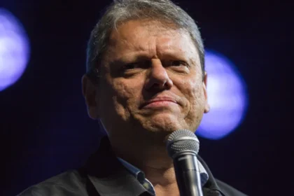 Governadores articulam renúncias, miram Senado e escolhem vices para sucessão