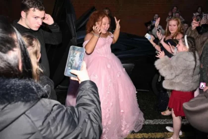 Aniversário de luxo de menina gera polêmica com cobrança de ingresso