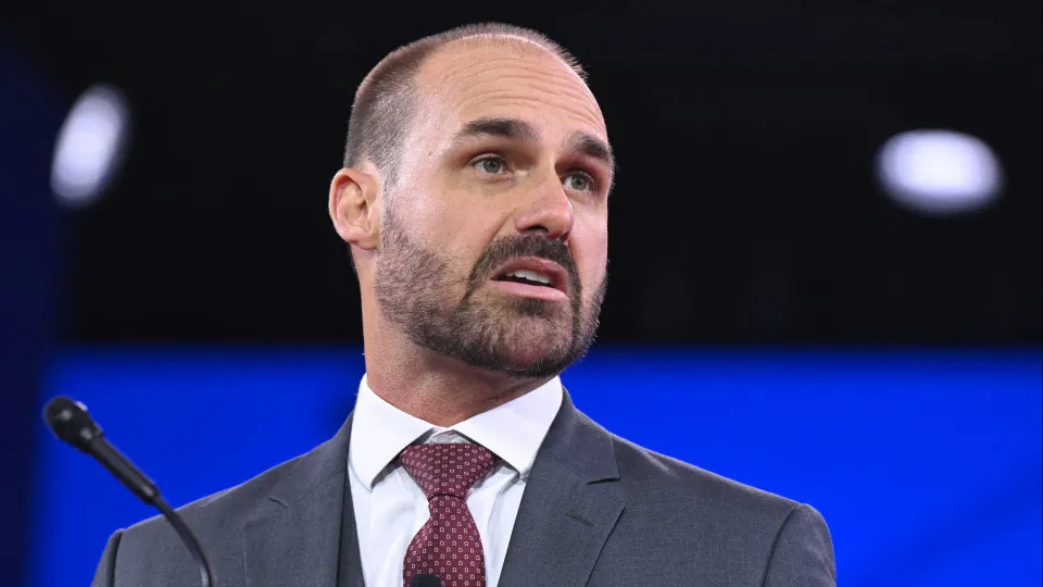 Eduardo diz que visita de Tarcísio a Bolsonaro