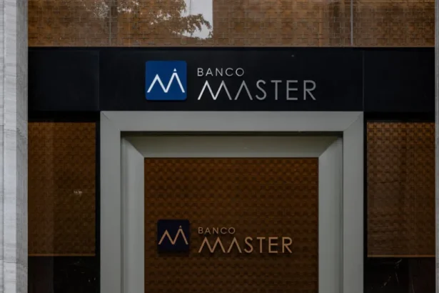 PF encontrou indícios sobre políticos em investigação do Master