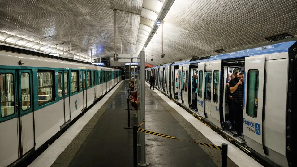 Metrô de SP funcionará ininterruptamente de sábado para domingo
