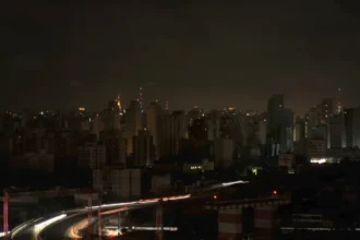 Apagão atinge região central de SP e deixa 19 mil sem luz; não há previsão de retorno