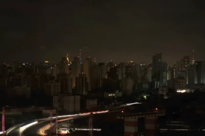 Apagão atinge região central de SP e deixa 19 mil sem luz; não há previsão de retorno