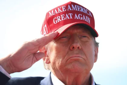 Justiça condena homem que tentou matar Trump à prisão perpétua nos EUA