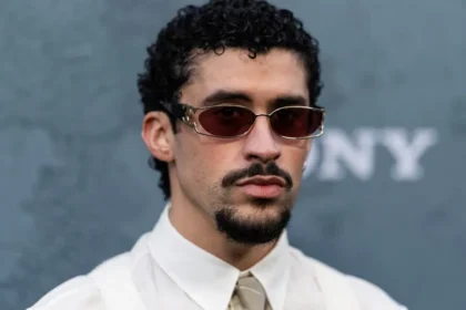 Após discurso de Bad Bunny contra o ICE, porta-voz da Casa Branca ironiza protesto