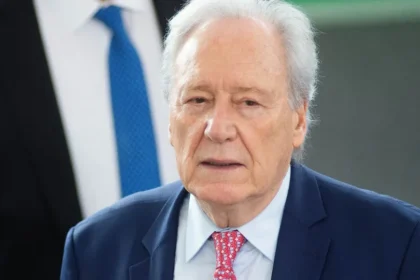 Master pagou por consultoria de escritório de Lewandowski quando ele era ministro da Justiça