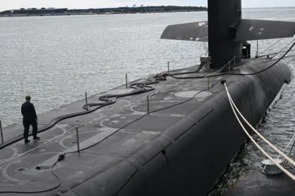 Austrália anuncia investimento em estaleiro que vai construir submarinos nucleares