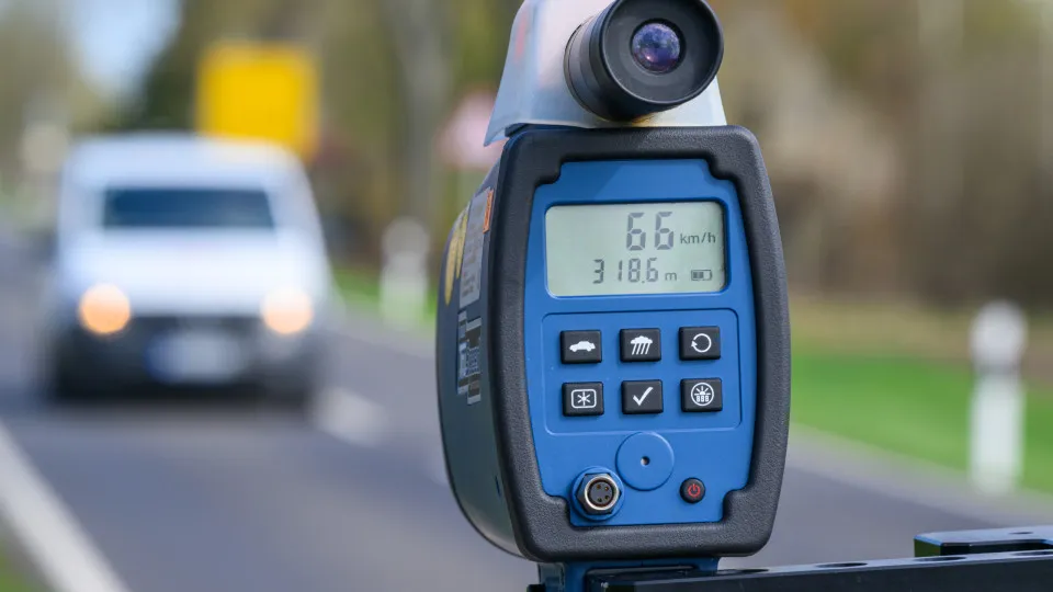 Radar com IA que aplicou 20 mil multas em 5 meses no Brasil