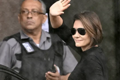 Michelle cita Collor a Moraes, e aliados de Bolsonaro apostam em perícia para obter prisão domiciliar