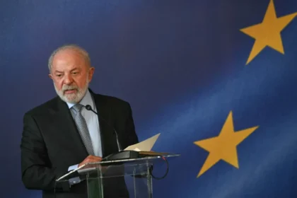 Governo Lula consulta países sobre Conselho da Paz e avalia resposta coordenada a convite de Trump