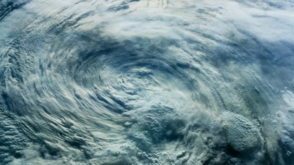 Inmet alerta para ocorrência de ciclone no Sudeste a partir de sexta