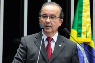 Gilmar Mendes dá 48 horas para SC explicar lei que proíbe cotas raciais em universidades
