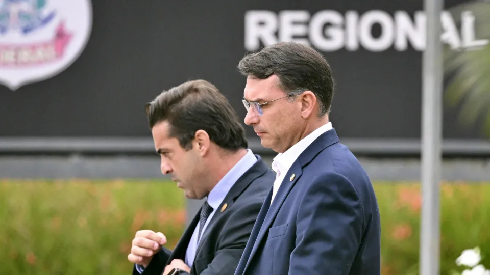 Valdemar diz que candidatura de Flávio Bolsonaro ao Planalto é