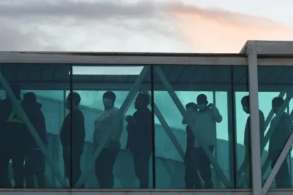 Quase 3 milhões de imigrantes ilegais deixaram EUA no último ano