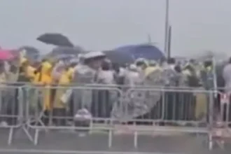 Apoiadores de Bolsonaro são atingidos por raio; há 8 feridos graves