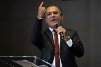 CPMI do INSS: em embate com Malafaia, Damares coloca líder da bancada evangélica na mira