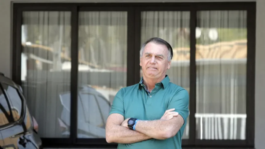 Nova cela para Bolsonaro tem cozinha, lavanderia e espaço para esteira, diz Moraes em decisão