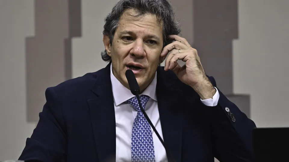 Haddad diz que vai ajudar na campanha de Lula, mas não quer ser coordenador