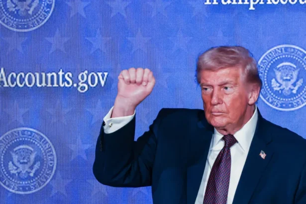 Trump avalia nova ofensiva contra o Irã após impasse nuclear