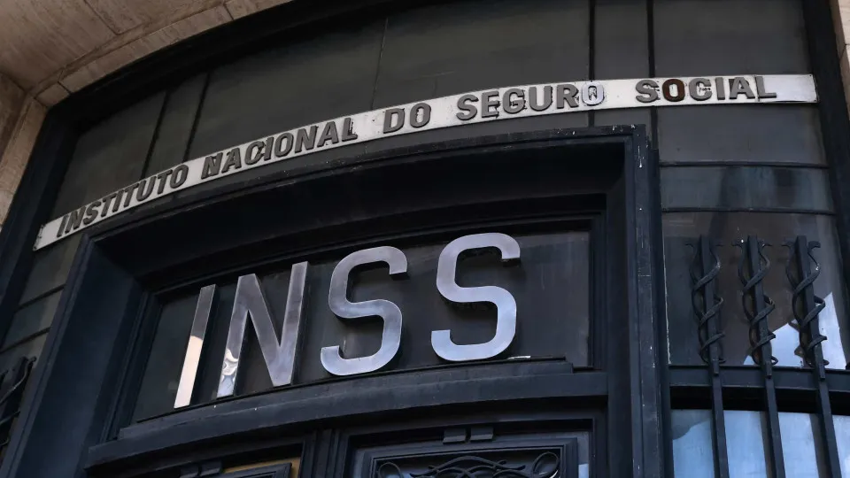 Agências do INSS abrem para atendimento extra neste sábado e domingo