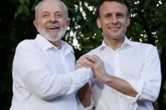 Em telefonema, Lula e Macron conversam sobre Conselho da Paz de Trump