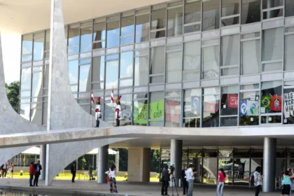 Planalto deve deixar para partido da base ida ao STF contra derrubada de veto de Lula a PL da Dosimetria