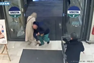 Vídeo mostra tentativa de sequestro de bebê em supermercado na Itália