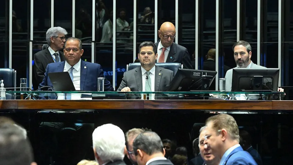 Ao menos 33 senadores devem tentar reeleição, e 4 sinalizam aposentadoria
