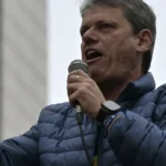 Tarcísio busca espaço na crise da Venezuela, reforça tom eleitoral e recalibra relação com Trump