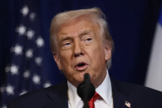 Trump desconvida primeiro-ministro do Canadá de Conselho da Paz