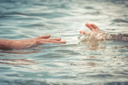 Nove morrem afogados no litoral de SP no fim de semana; conheça risco das correntes de retorno