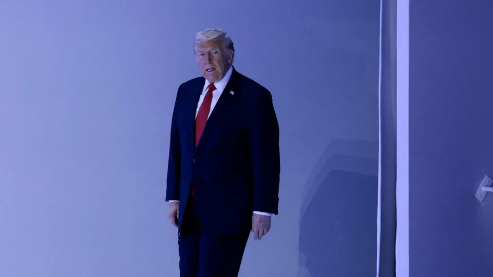 Trump suspende tarifas contra Europa e diz que acordo com Groenlândia está encaminhado