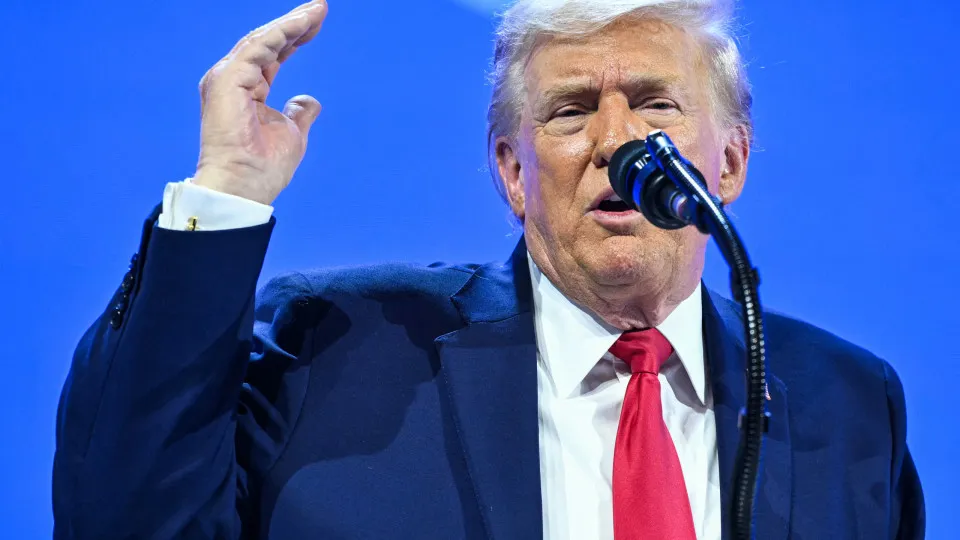 Não quero usar a força, só quero a Groenlândia, diz Trump