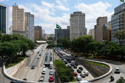 Rodízio de carros volta a valer em São Paulo a partir desta segunda-feira, 12