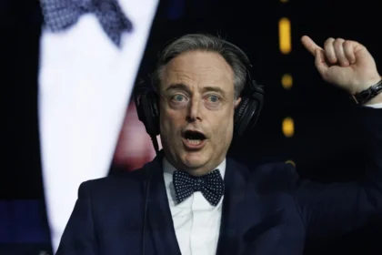 Europa precisa dizer não a Trump ou será escrava, diz premiê belga