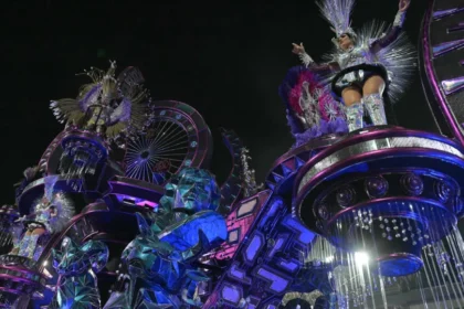 Campeã em 2025, Rosas de Ouro é rebaixada no Carnaval de SP
