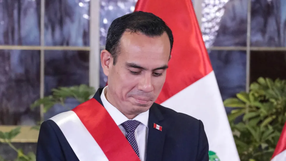 Congresso do Peru derruba presidente e declara cargo vago às vésperas das eleições