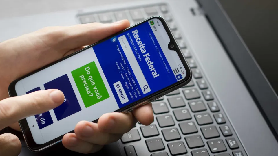 Investigação da Receita vê indícios de que servidor entregou dados sigilosos a terceiros