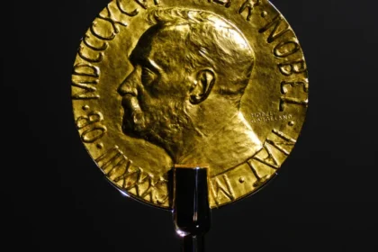 Corina oferece Nobel a Trump e premiação avisa: