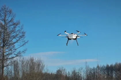 Bombeiros usam drones em busca por jovem desaparecido em trilha no PR