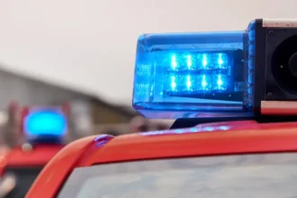 Incêndio atinge subsolo de shopping no Rio e deixa ao menos quatro feridos