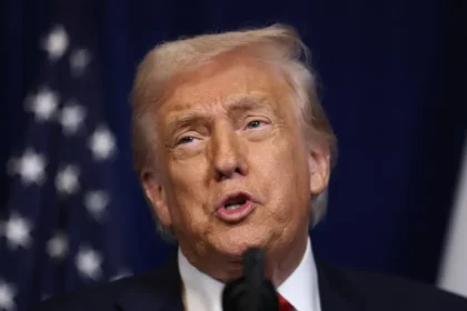 Governo Trump diz ter revogado mais de 100 mil vistos em 2025