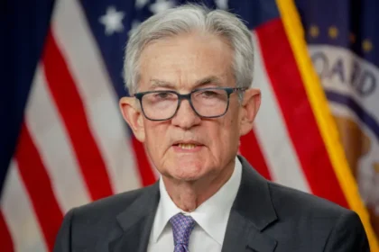 Trump usa acusação criminal como chantagem para reduzir juros, diz FED