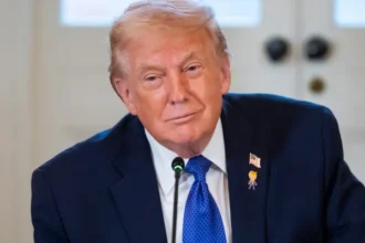 Trump se autoproclama presidente da Venezuela em publicação online