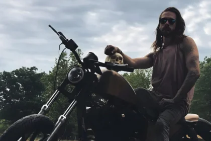 Polícia encontra centenas de ossadas em porão de homem: